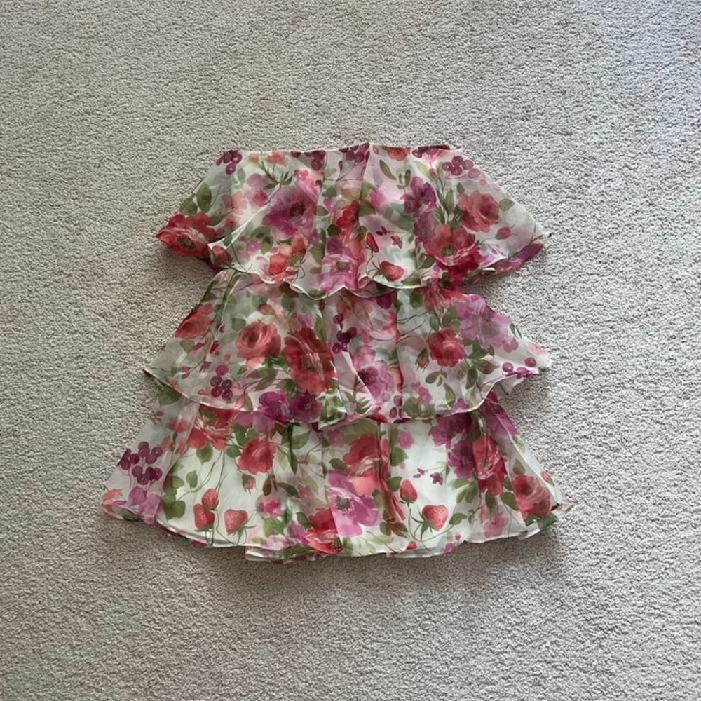 Abercrombie & Fitch strawberry flounce dress